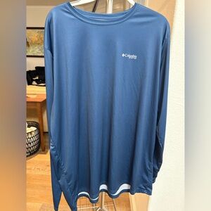 Columbia Men's Blue Long Sleeve Shirt